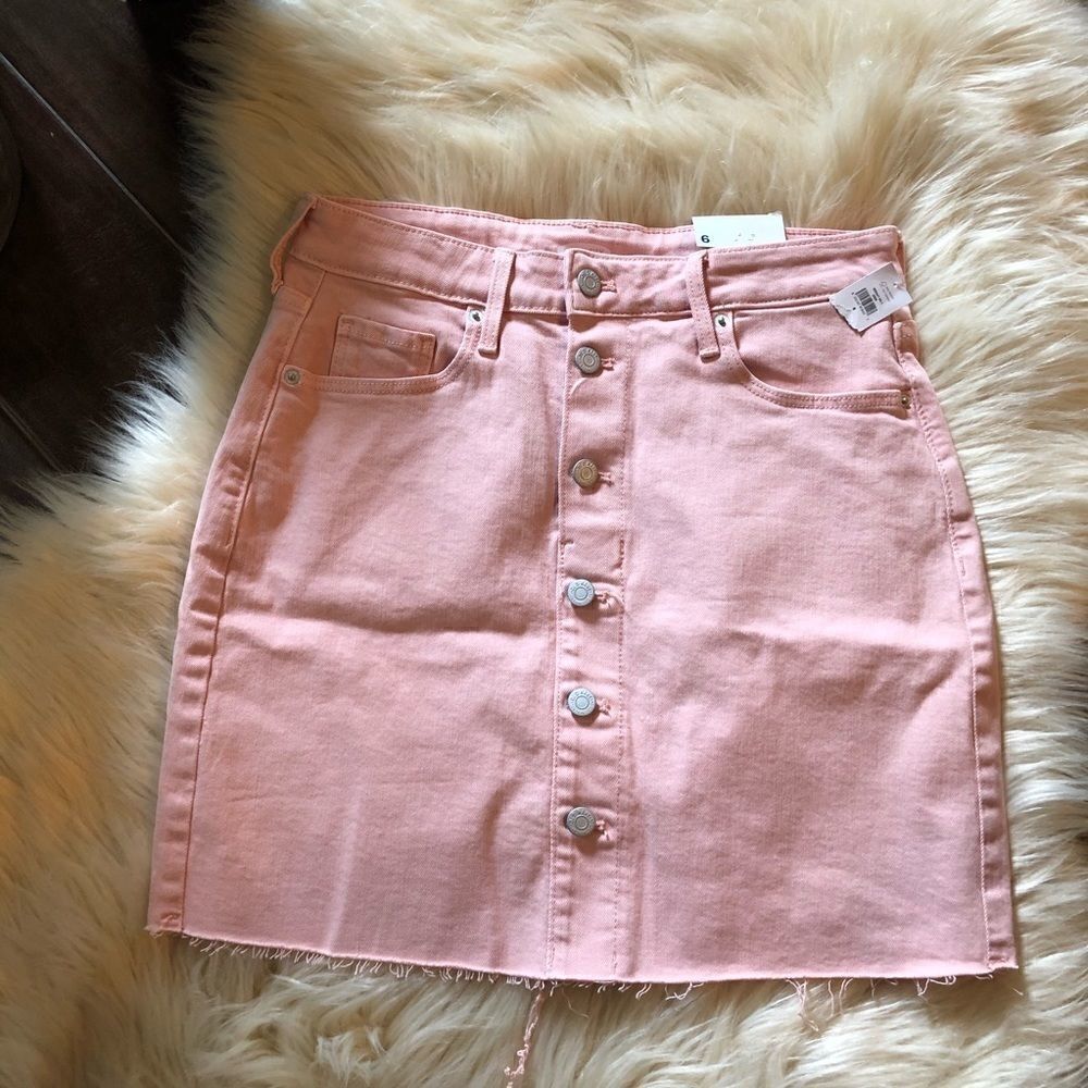Old navy bubble gum denim button up frayed hem skirt size 6 NWT